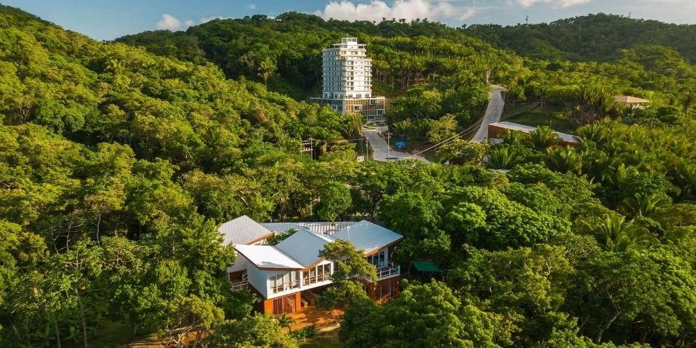 Infinita in Próspera, Roatán