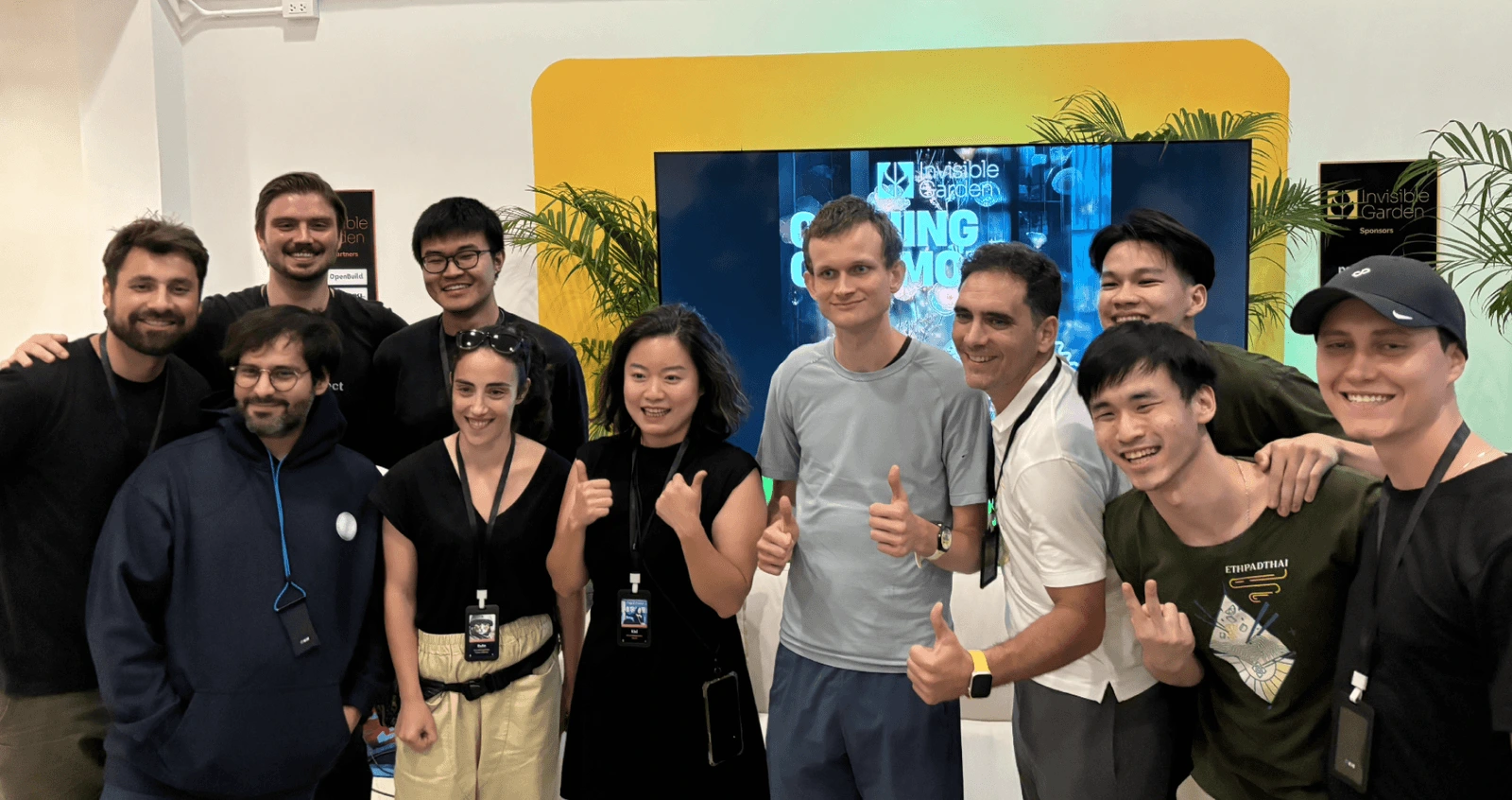 Invisible Garden - Community