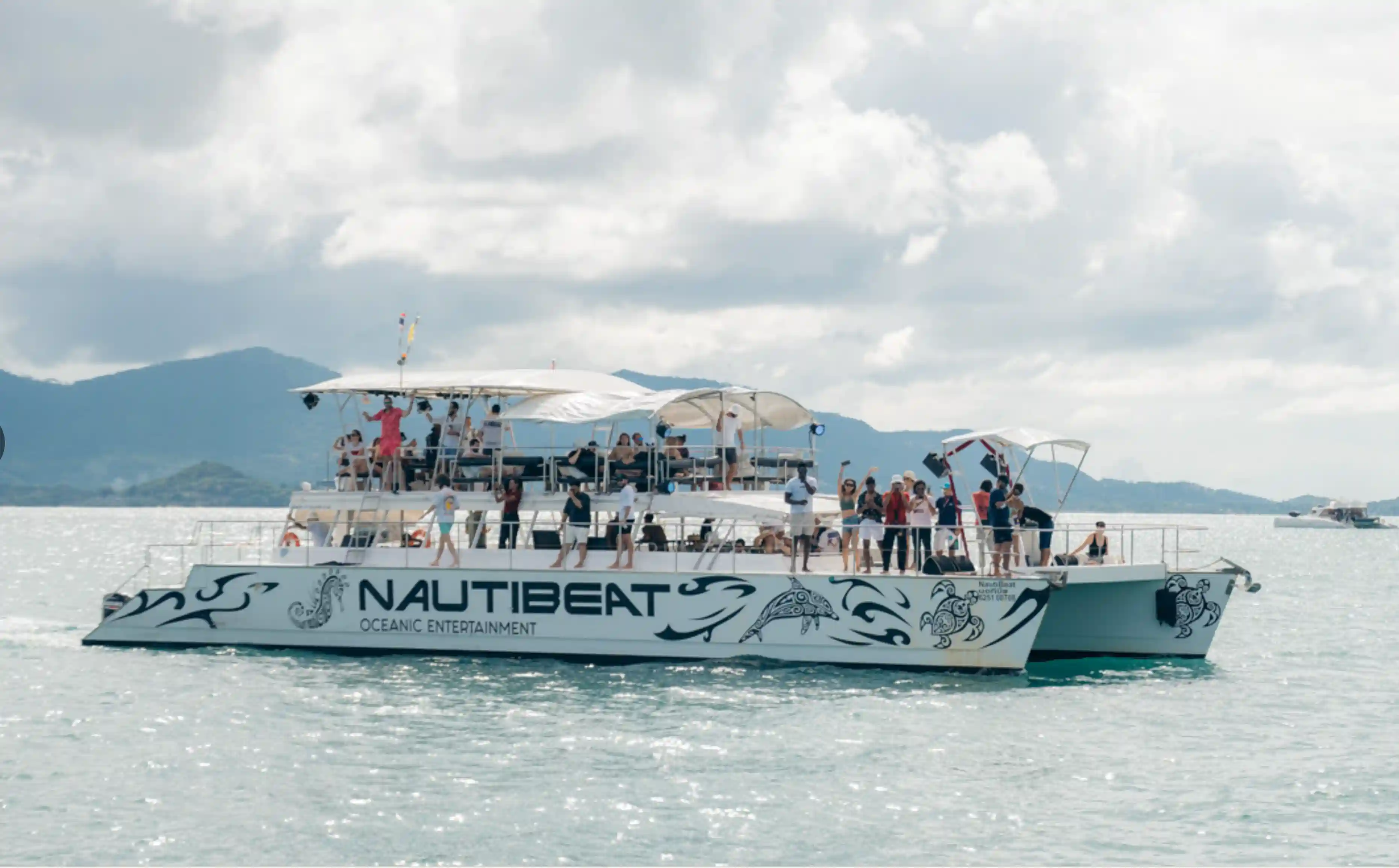 IslandDAO Koh Samui - Boat
